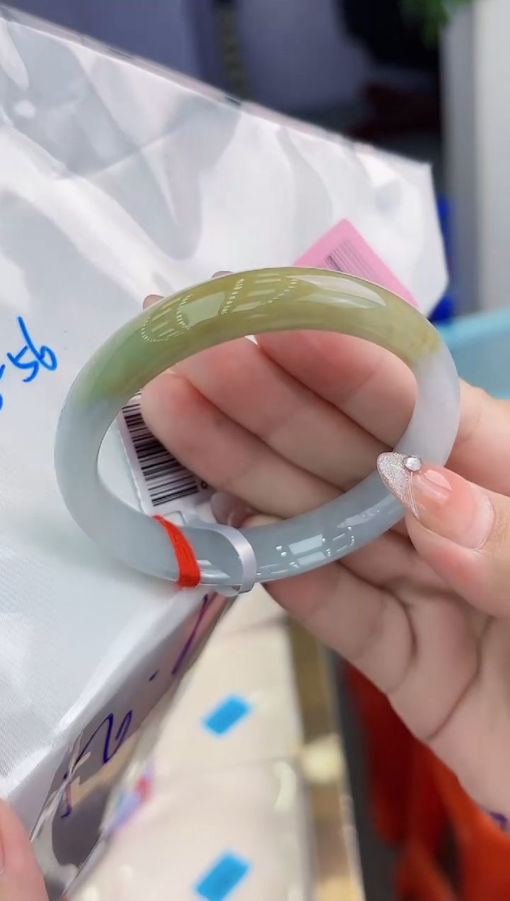 【闪购商品】翡翠手镯未镶嵌翡翠手镯