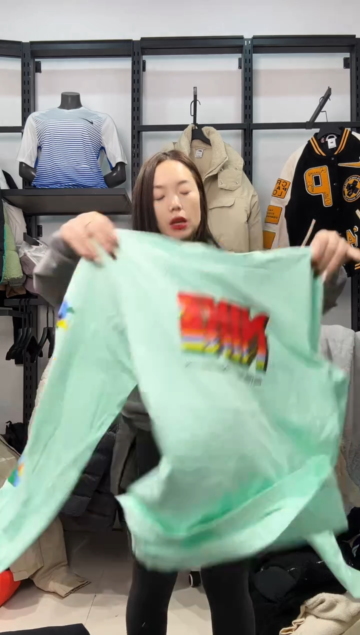 2595闪购编码 Nike/Jordan运动卫衣裤以直播间过款为准 尺码·L