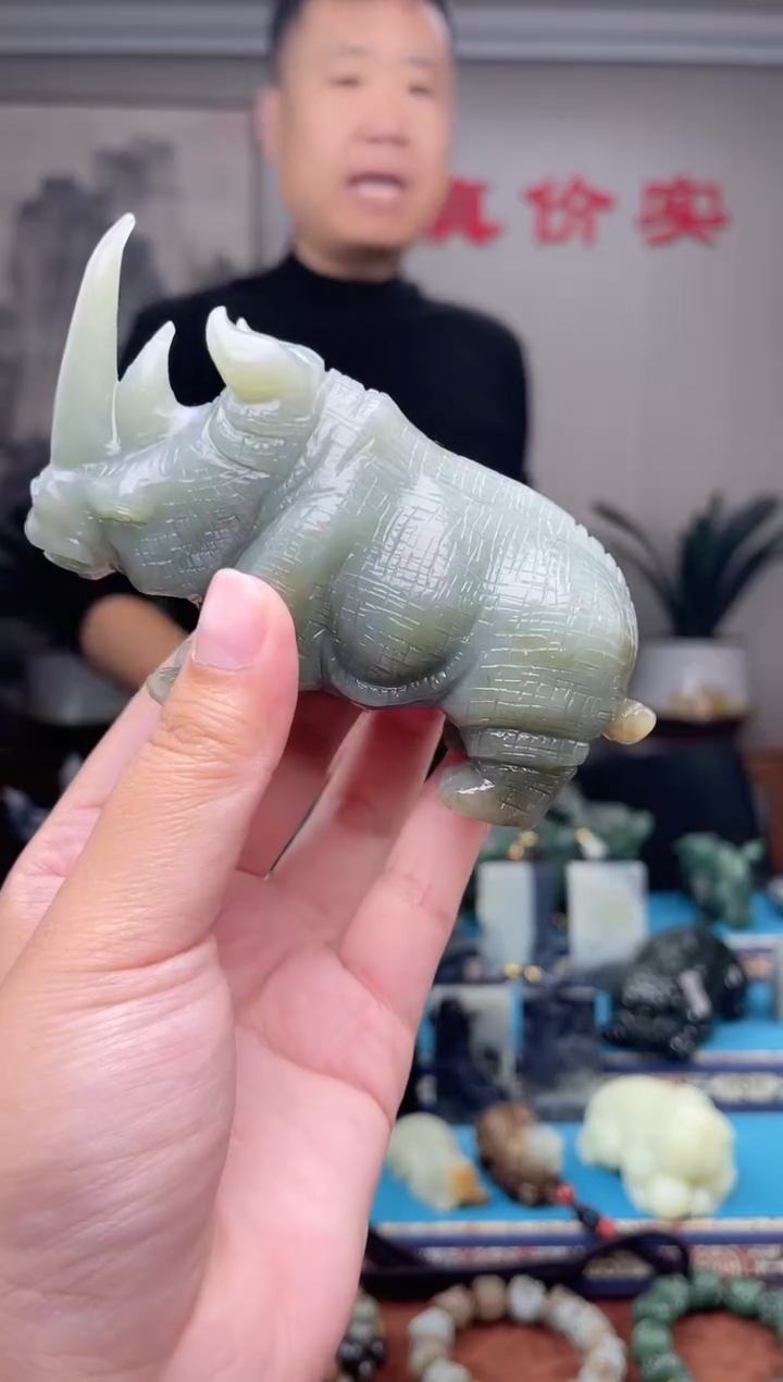 未镶嵌和田玉挂件1