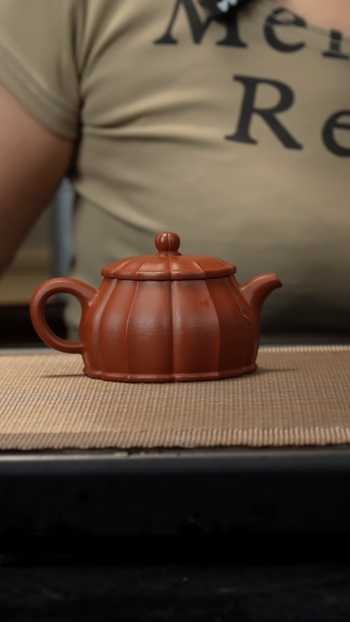 茶壶紫砂生砂朱泥筋纹若溪150cc/