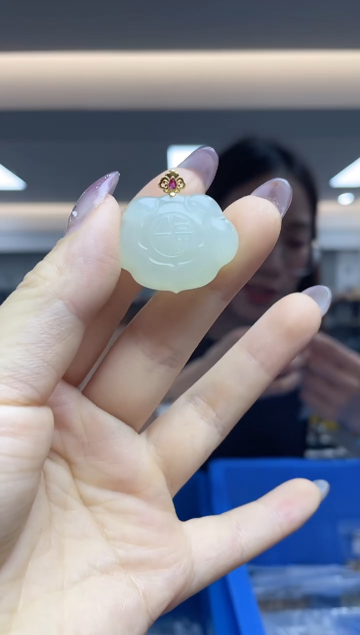 和田玉18K金镶嵌颈饰（多样性发一件）