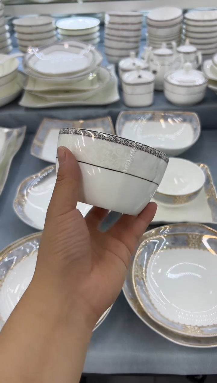 骨瓷玲珑4.5方6个