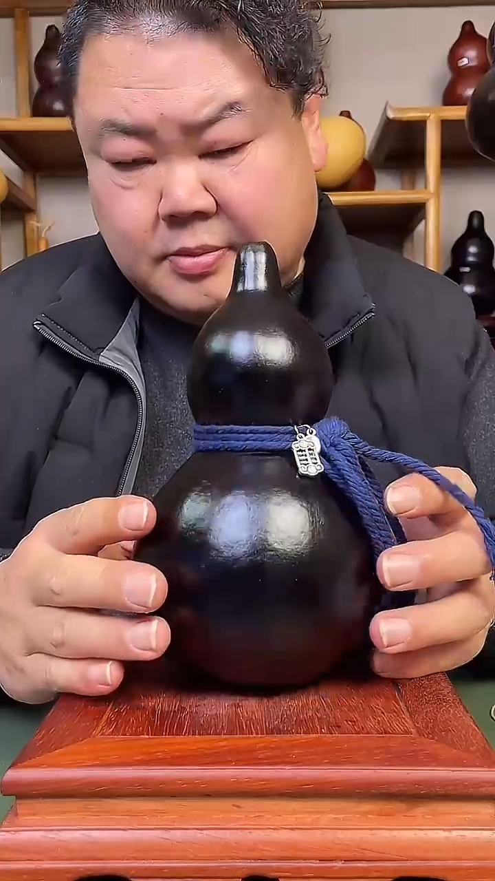 俗*宸732大漆酒葫芦详询客服
