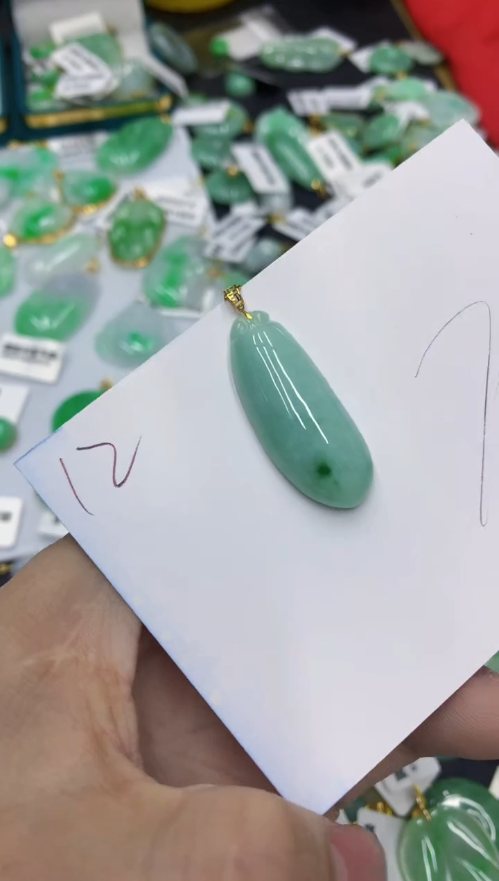 【闪购商品】翡翠颈饰18K金镶嵌1111111111