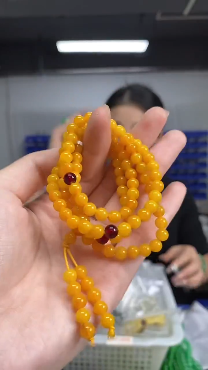 蜜蜡颈饰未镶嵌多样性发其一颜色微差