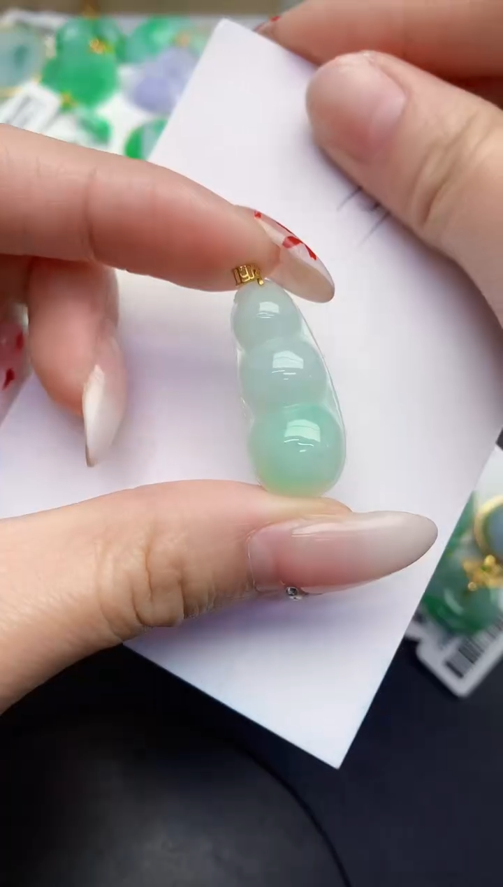 【闪购商品】翡翠颈饰18K金镶嵌0000000000