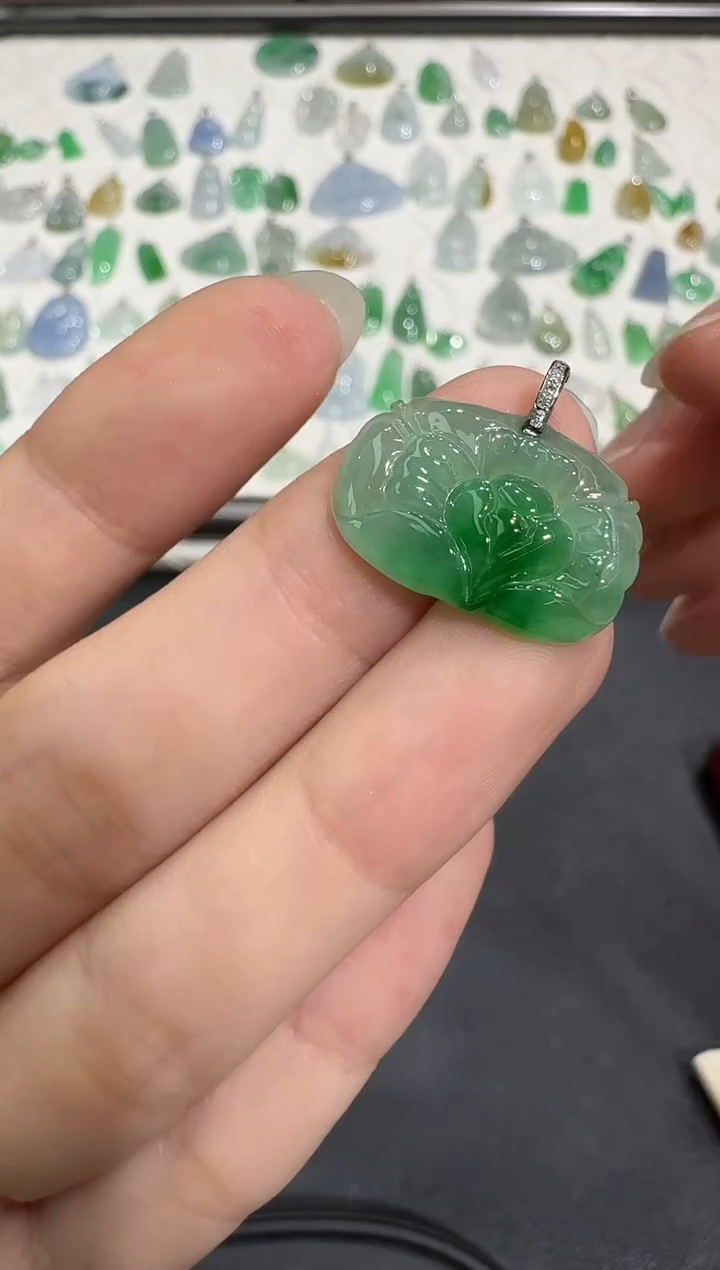 颈饰18K金镶嵌翡翠X1102-1501-166