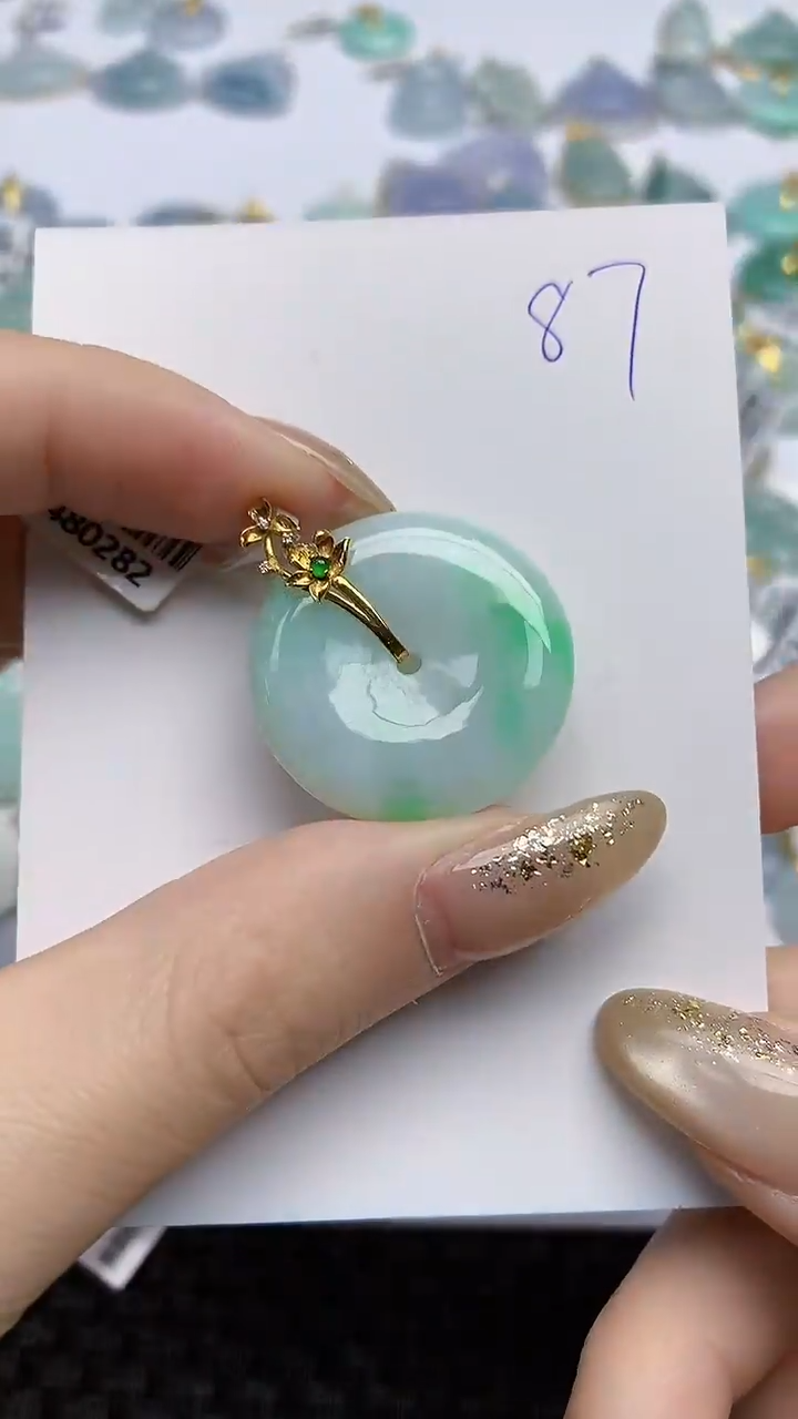 【闪购商品】翡翠颈饰18K金镶嵌天然翡翠A货