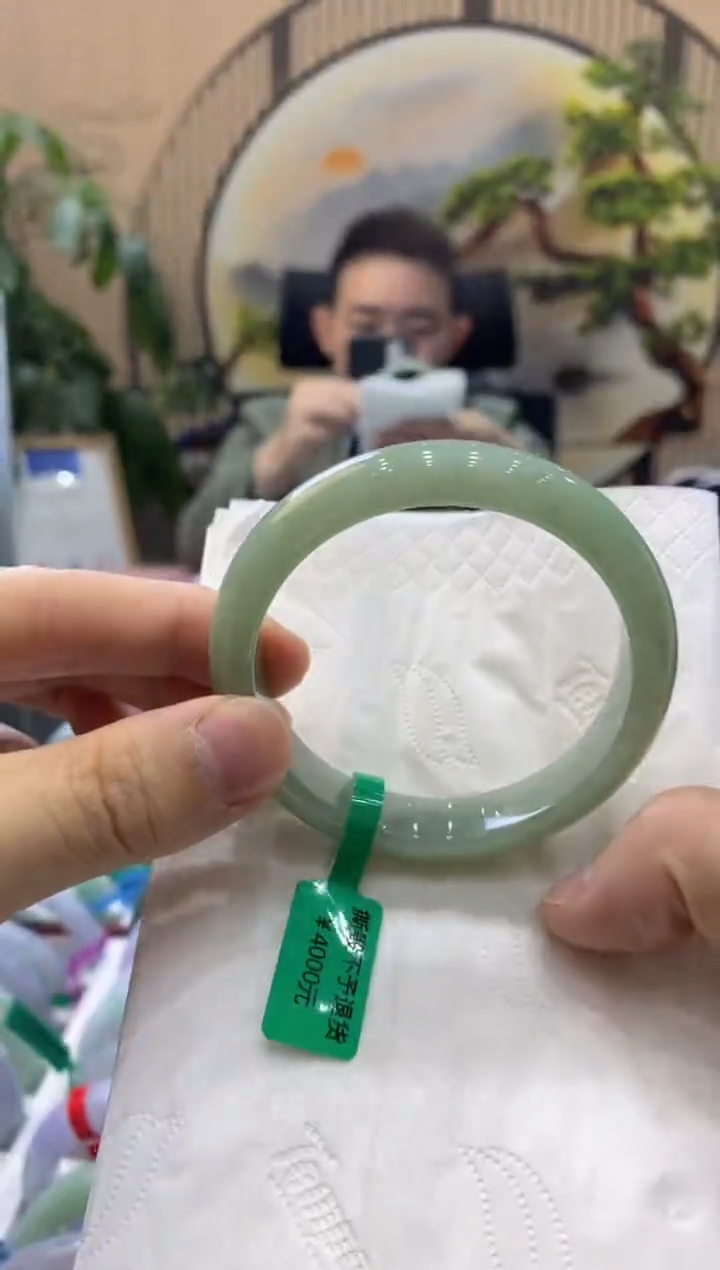 【闪购商品】翡翠手镯未镶嵌000009694