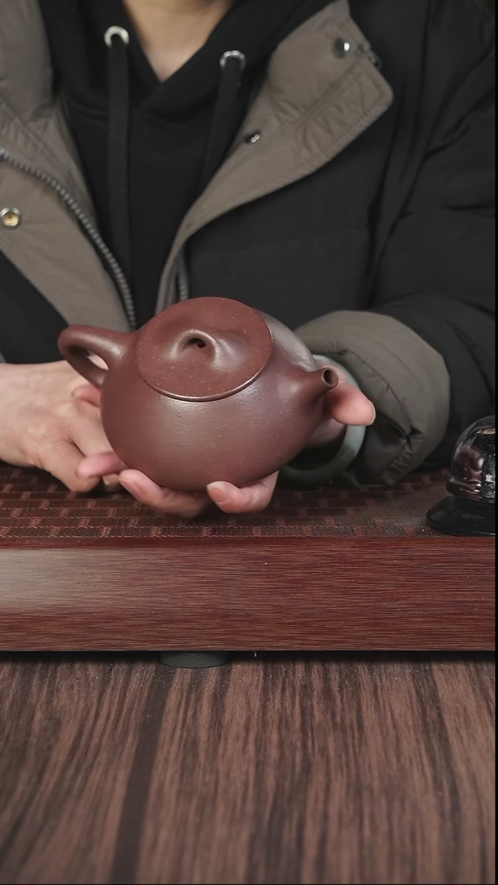 【闪购商品】紫砂茶壶千禧紫泥 景舟石瓢 240cc