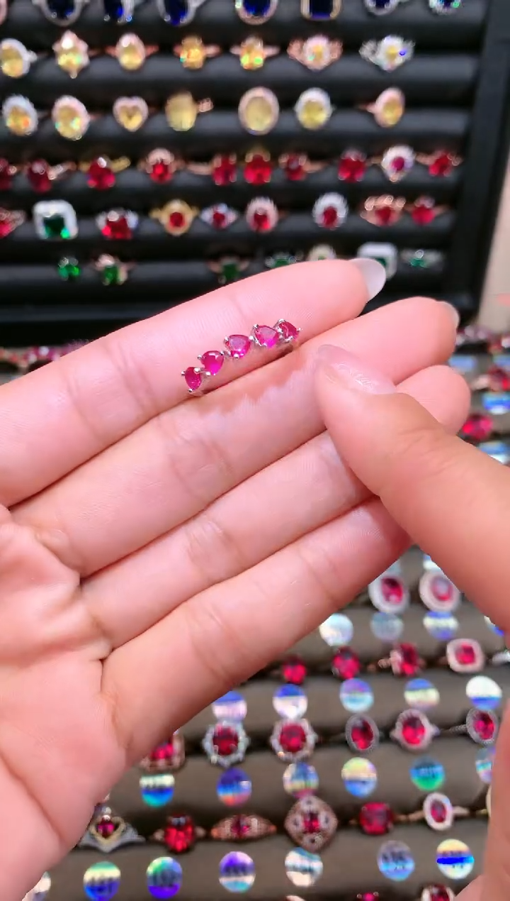 【闪购商品】红宝石戒指银S925镶嵌1bai