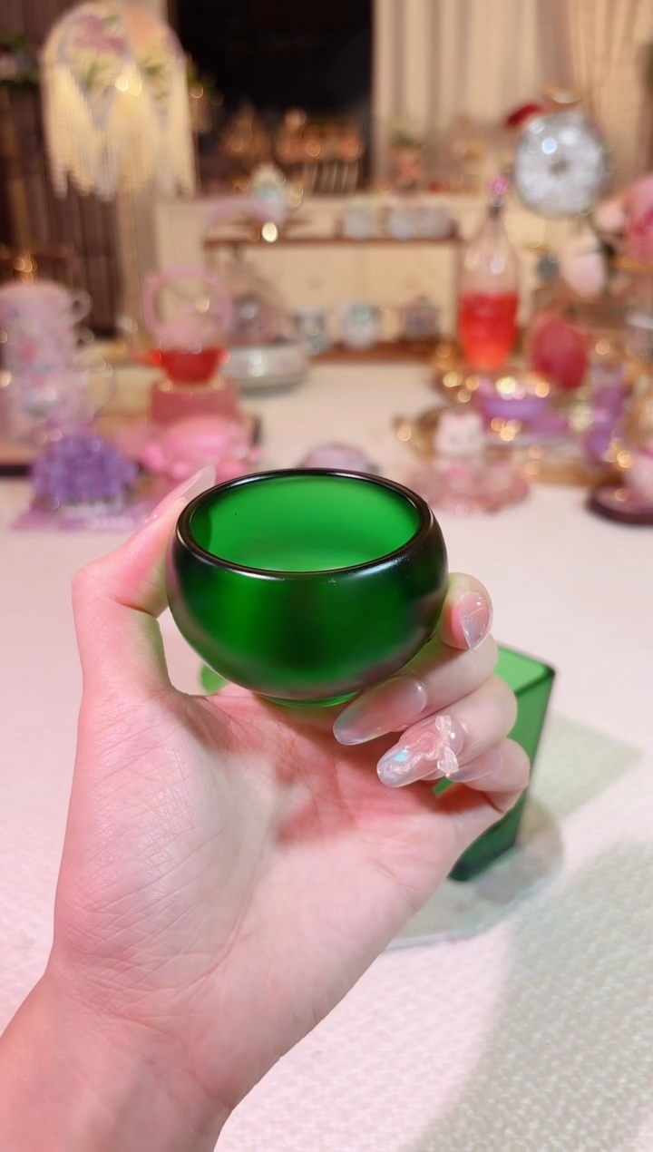 卡普拉-帝王绿琉璃杯-如图