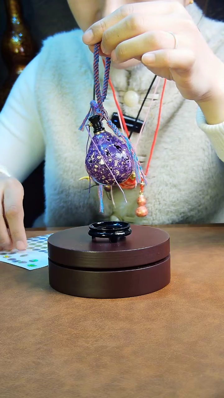 【闪购商品】137直播一物一图大漆酒葫芦送底座送挂绳