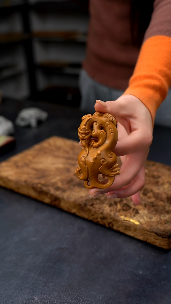 【闪购商品】松花石金色螭龙盖置茶宠