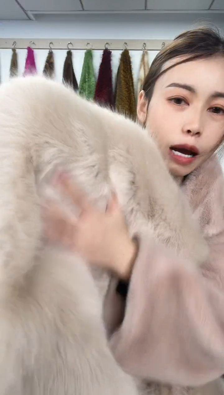 狐狸毛D364，尺寸1.8*2