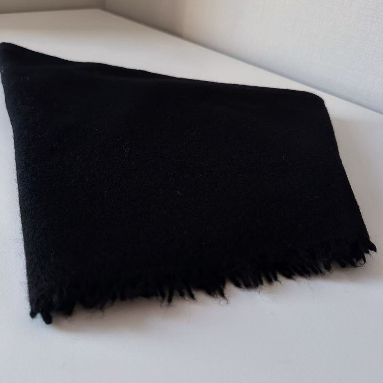 【XIANGYUNGU】手工定制黑色羊毛披肩三角围巾