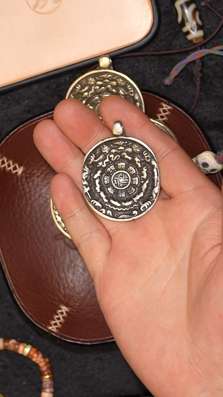 【闪购商品】冲赛康胡子哥，藏传九宫八卦牌82