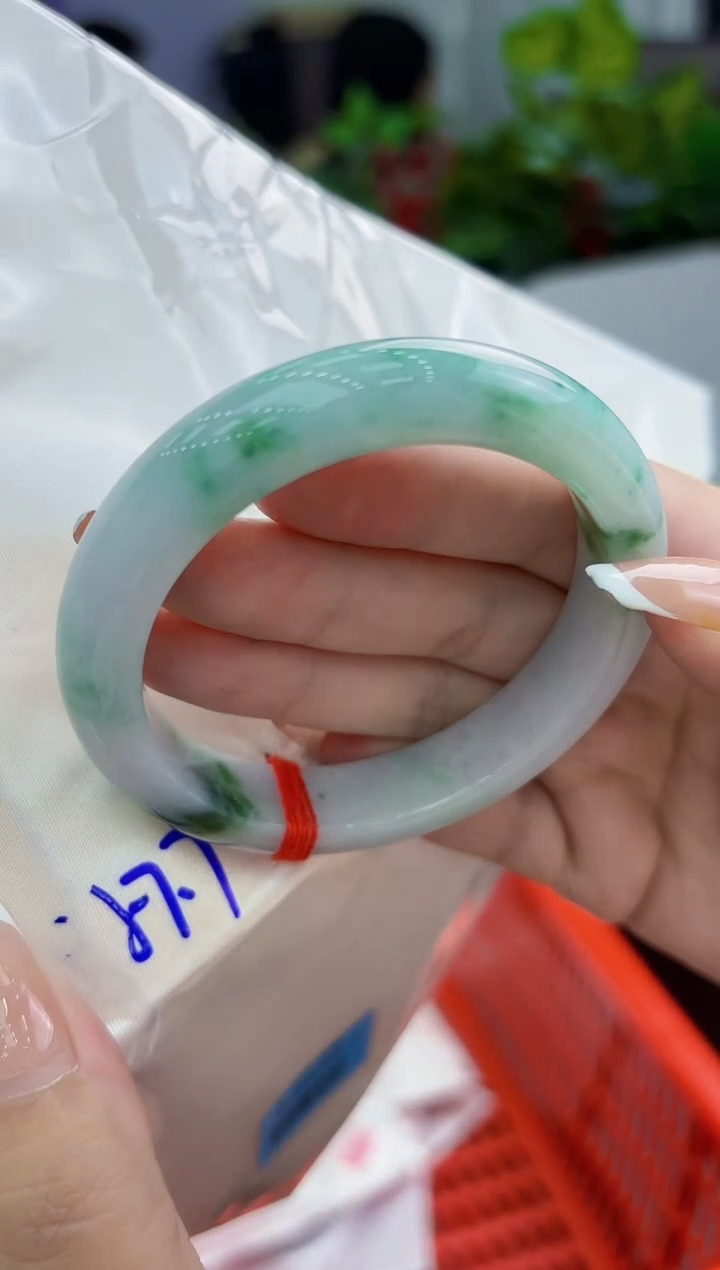 【闪购商品】翡翠手镯未镶嵌翡翠手镯