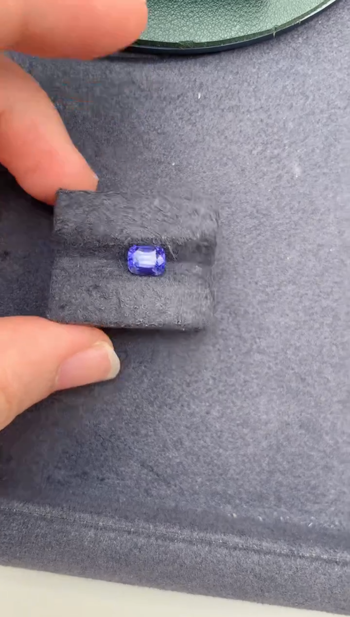 蓝宝石裸石未镶嵌1.5ct 无烧紫蓝宝