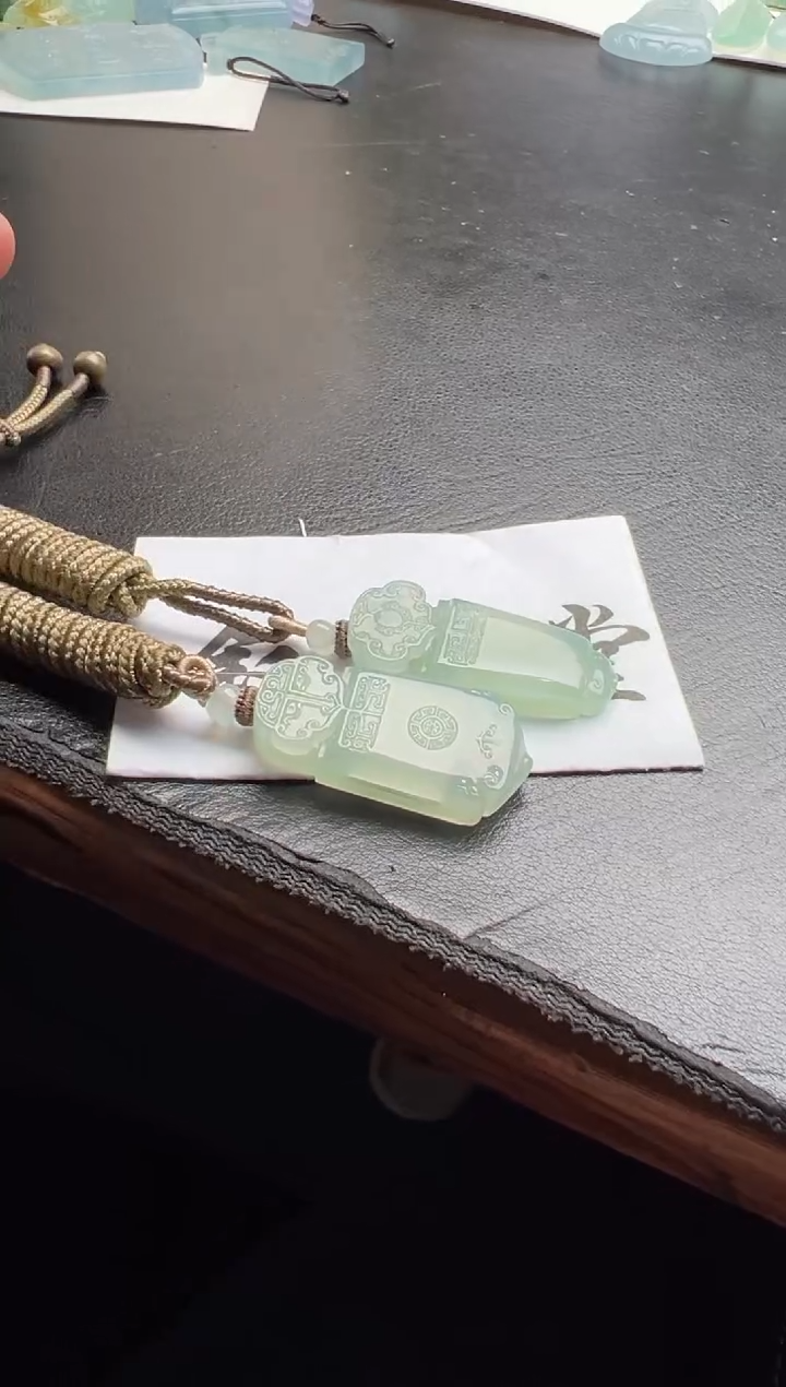 【闪购商品】定制翡翠未镶嵌一对无事牌