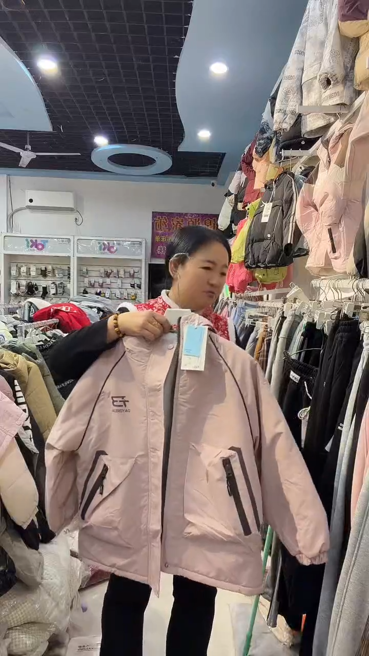 直播间优惠59.9米一件加绒加棉外套包邮到家(160码)