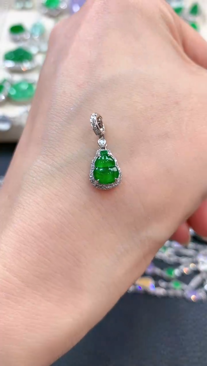 【闪购商品】翡翠吊坠(不含链)18K金镶嵌m30不退换