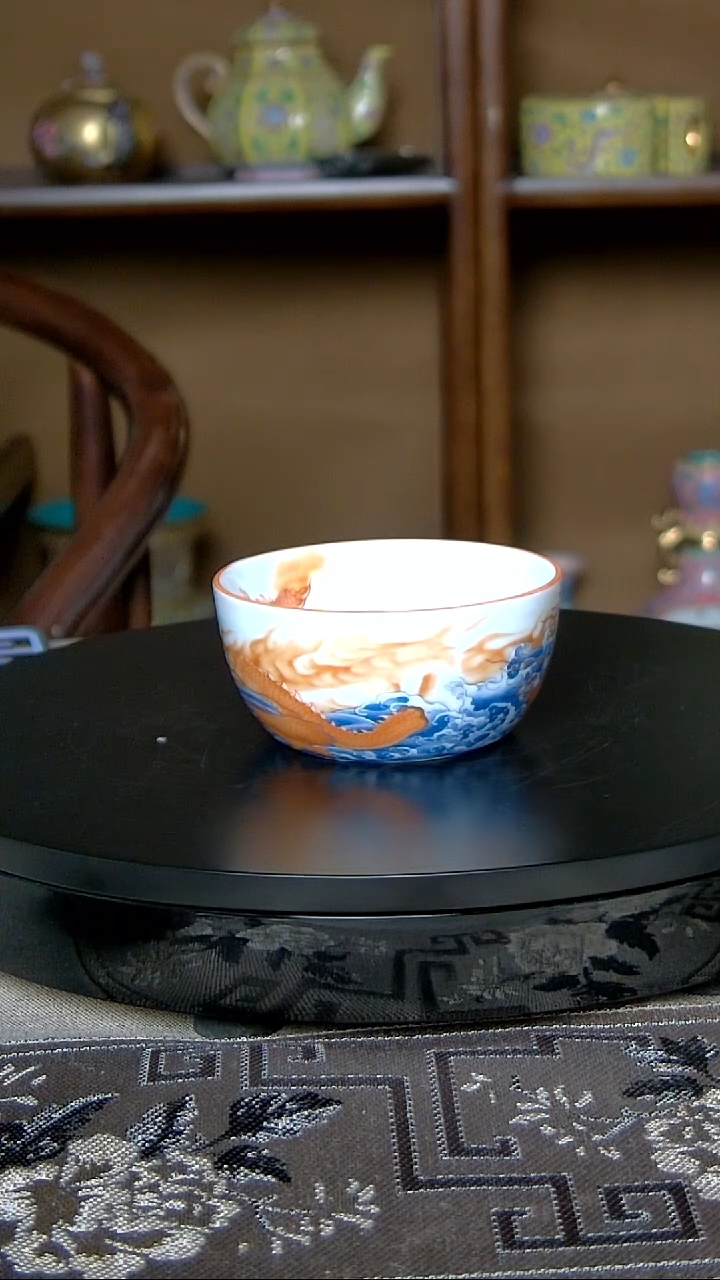 景德镇手工粉彩龙杯