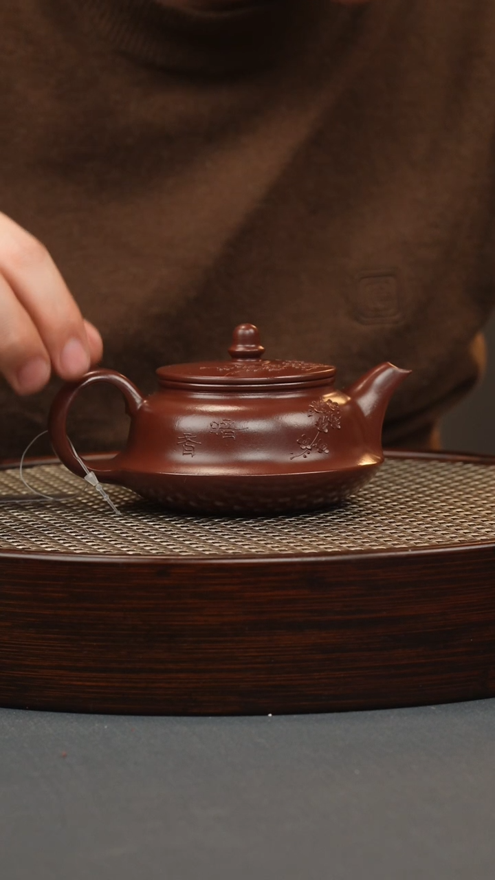 【闪购商品】紫砂茶壶朱砂紫袍 曲壶 堆梅