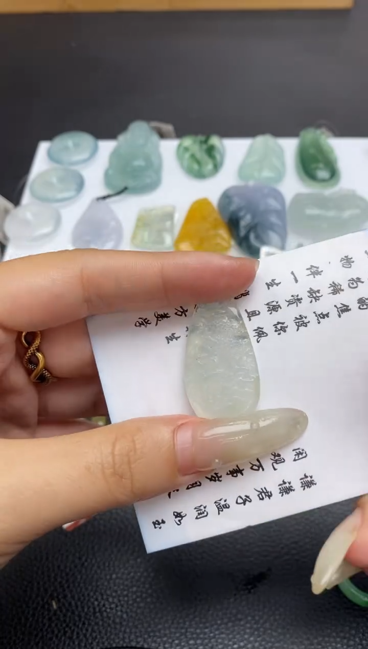 未镶嵌定制翡翠翡翠毛货~