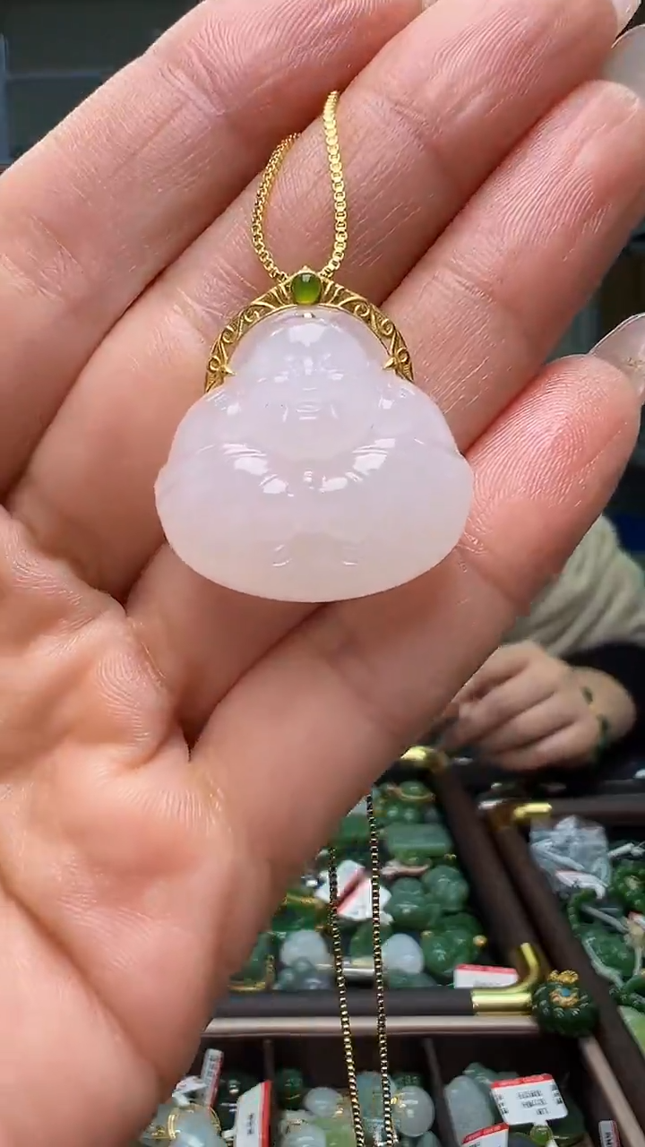 颈饰18K金镶嵌和田玉(多样性发货.发其一）11.11.36