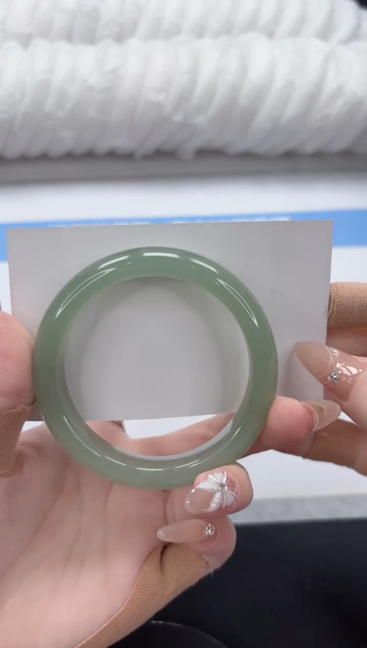 【闪购商品】石英质玉未镶嵌手镯A11-57.4