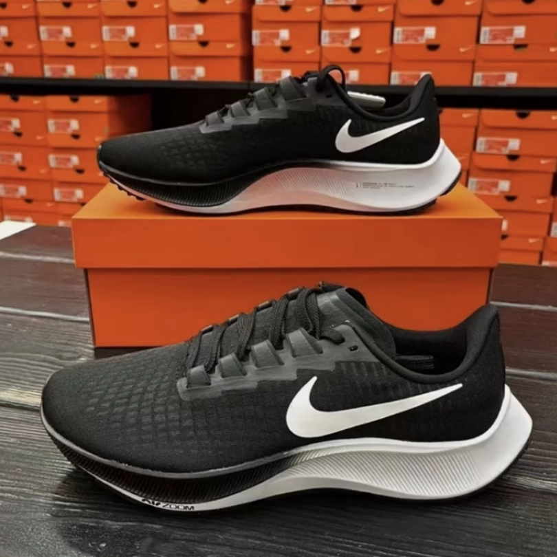 男鞋PEGASUS 37飞马气垫运动鞋缓震专业跑步鞋网面黑色