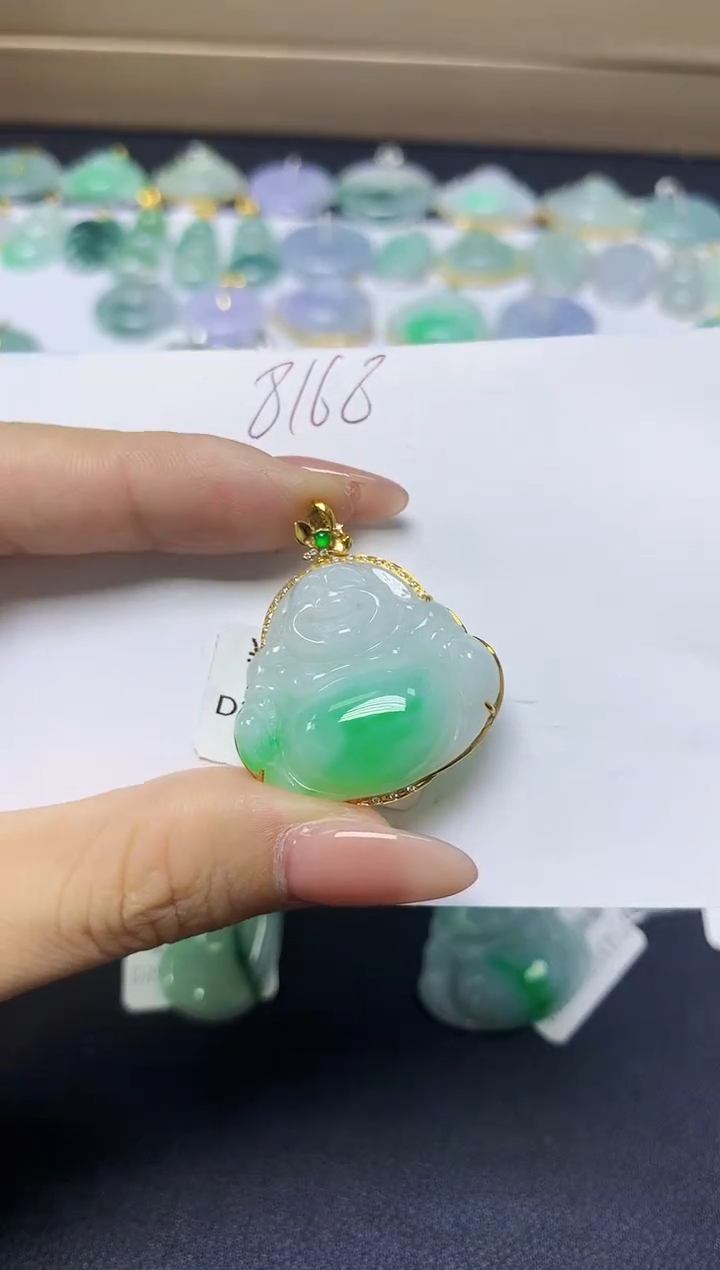 翡翠18K金镶嵌颈饰天然自然緬甸A貨翡翠