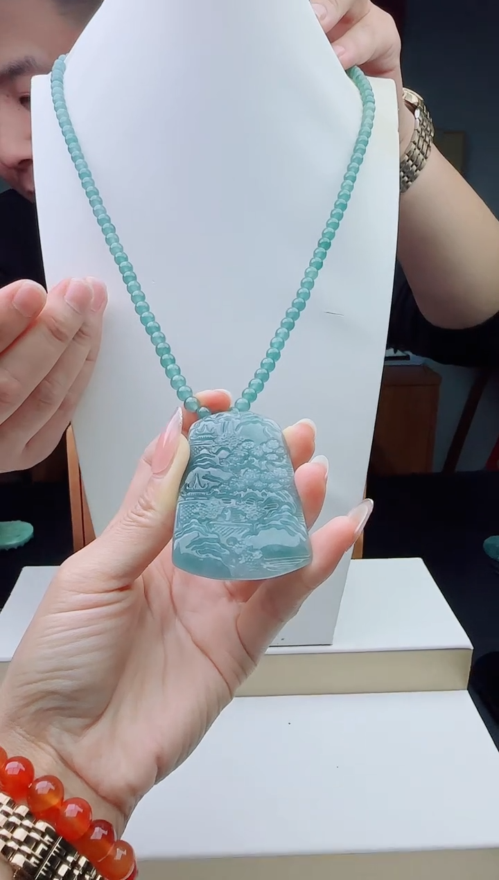 颈饰未镶嵌翡翠多样性发其一