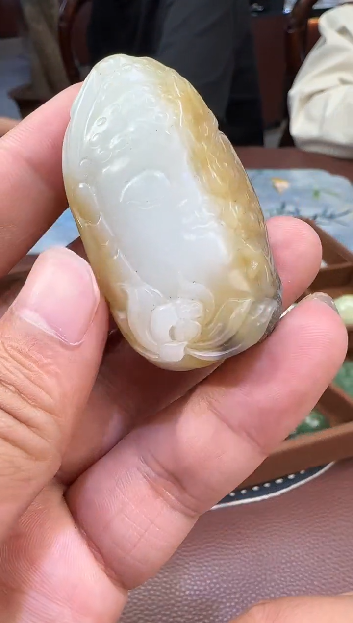 和田玉未镶嵌吊坠(不含链)【陆601】100 7026