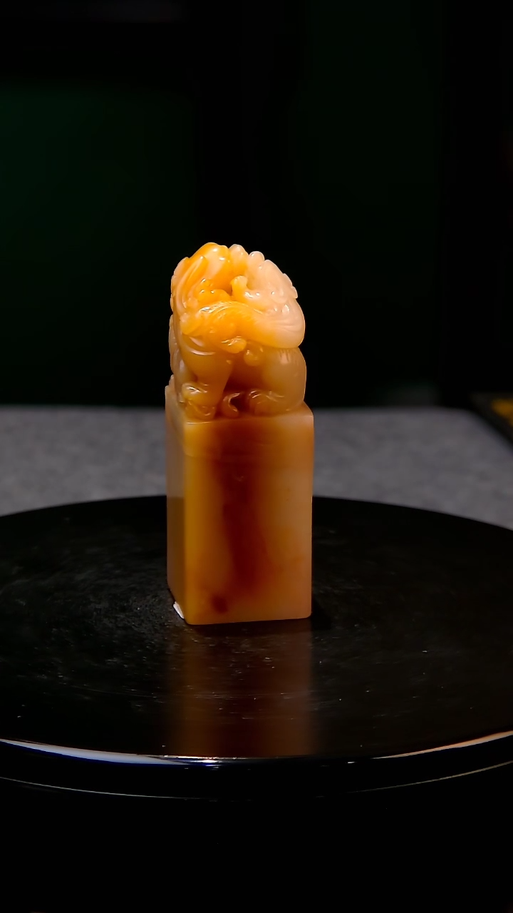 【闪购商品】寿山石三彩芙蓉螭龙