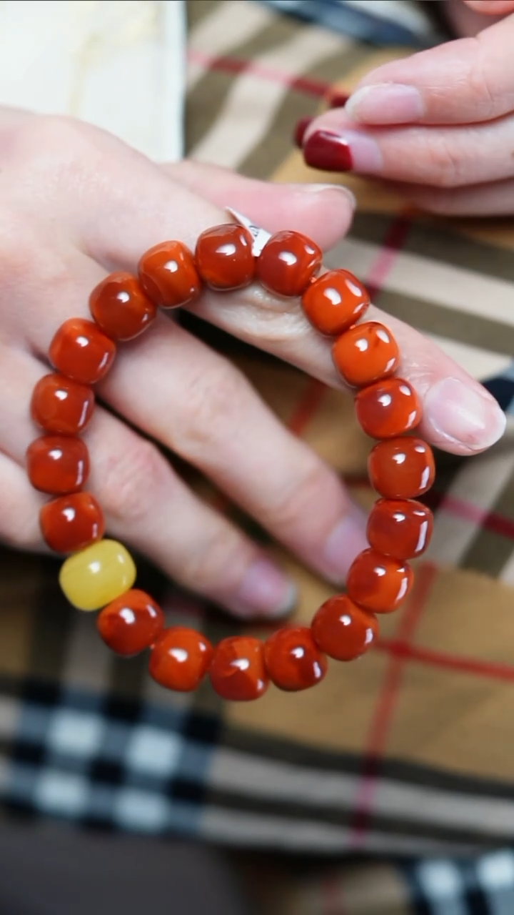 【闪购商品】南红玛瑙手串未镶嵌设计款@@SJF1621