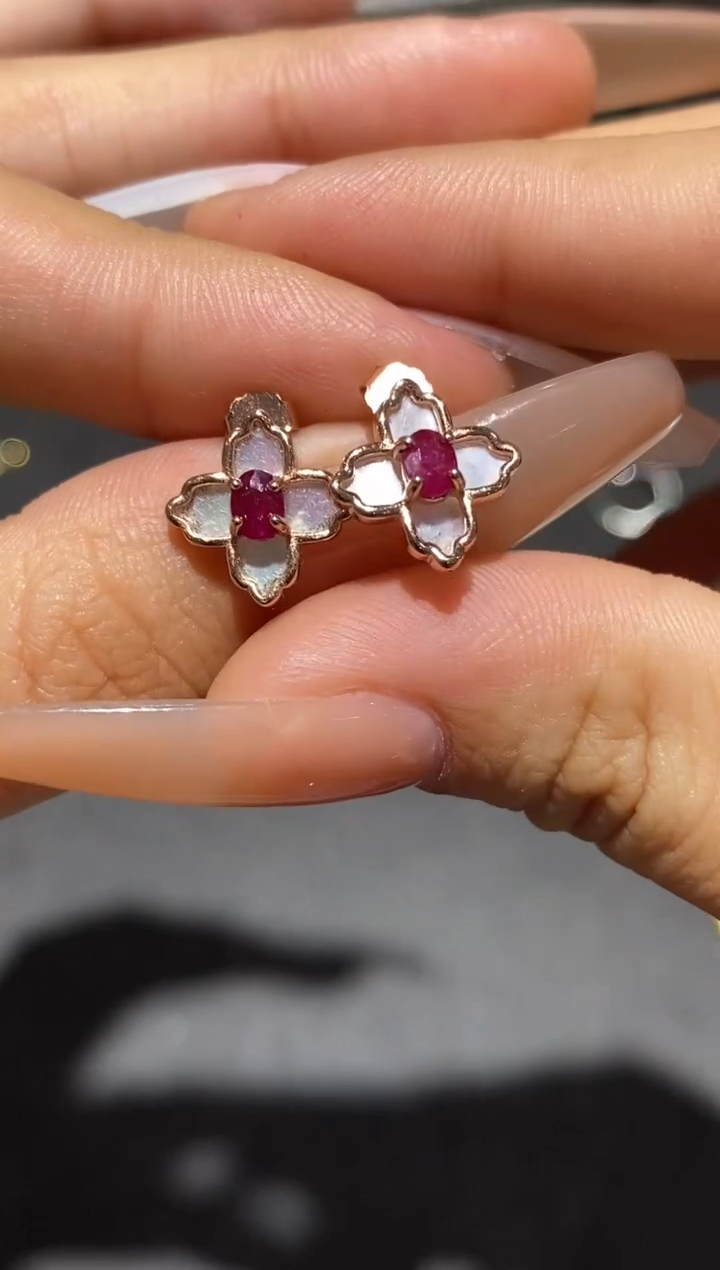 银S925镶嵌耳饰红宝石耳钉