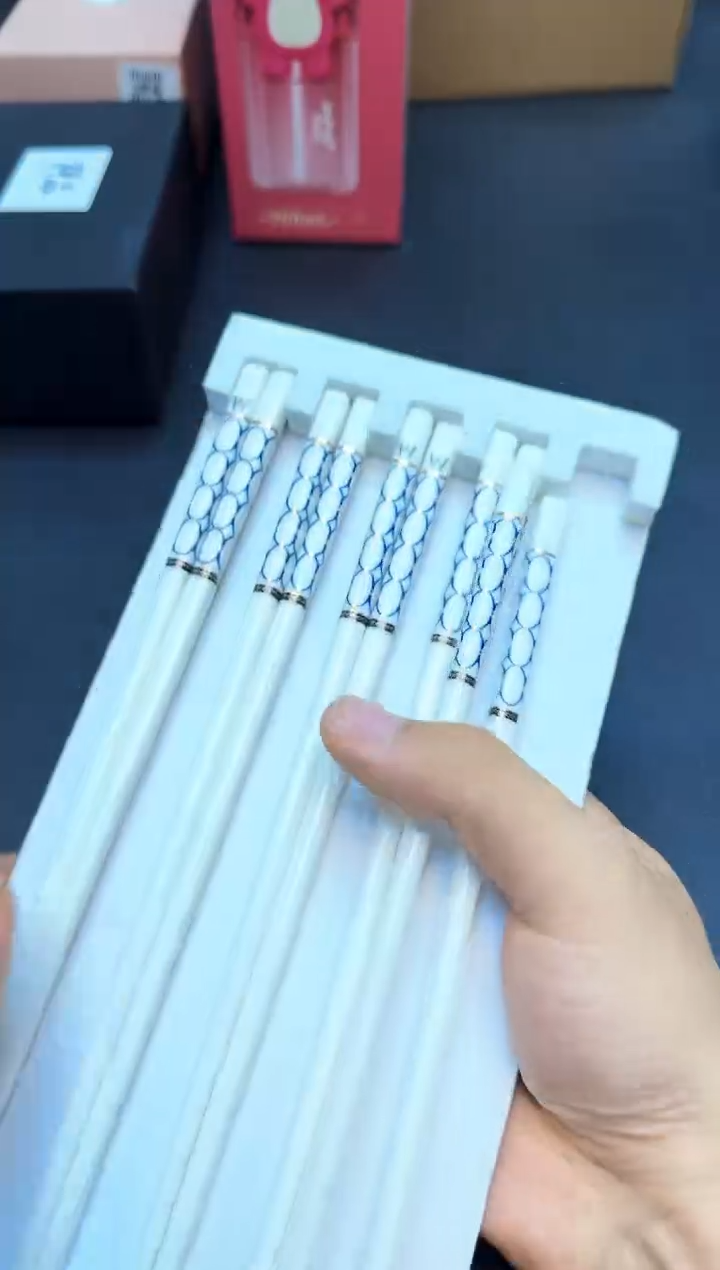 瓷片全新正品一件不留@@Y316