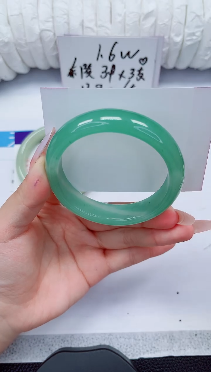 石英质玉手镯未镶嵌185-58/59