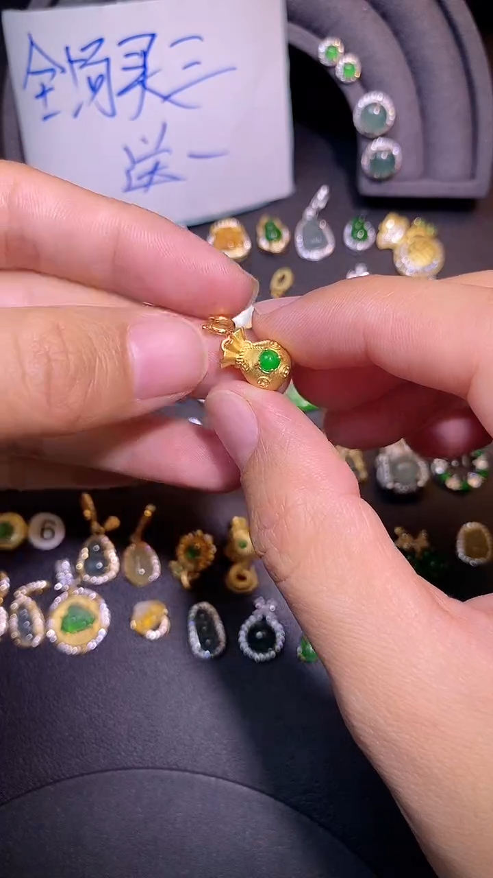 吊坠(不含链)银S925镶嵌翡翠1