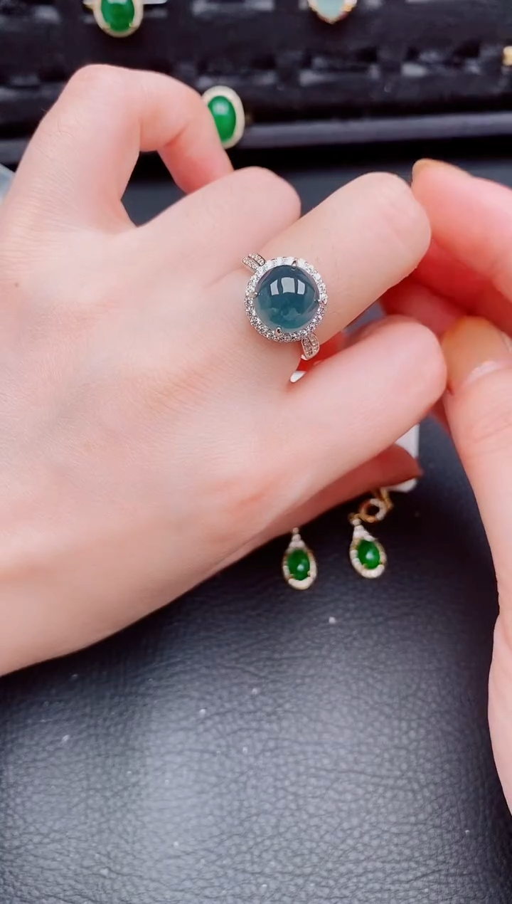 【闪购商品】翡翠戒指银S925镶嵌天然a货翡翠600