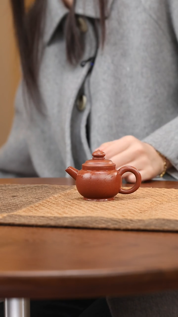 茶壶紫砂红降坡巨轮90cc