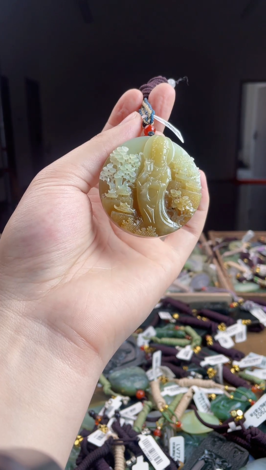 颈饰未镶嵌和田玉1