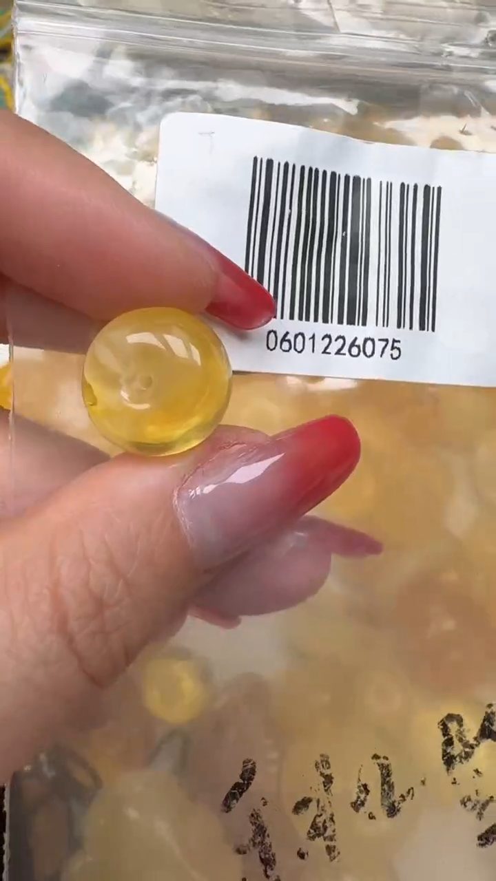 裸石琥珀未镶嵌如图