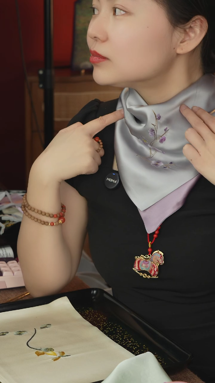 刺绣闪购纯手工非遗国风饰品