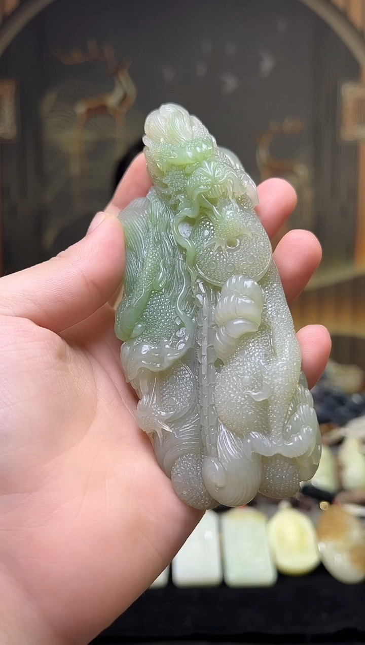 和田玉未镶嵌把件把件