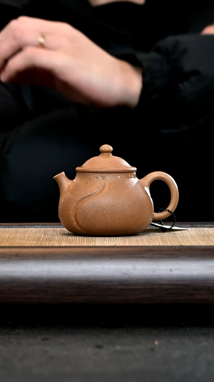 【闪购商品】紫砂茶壶HT15629 秋韵 头段