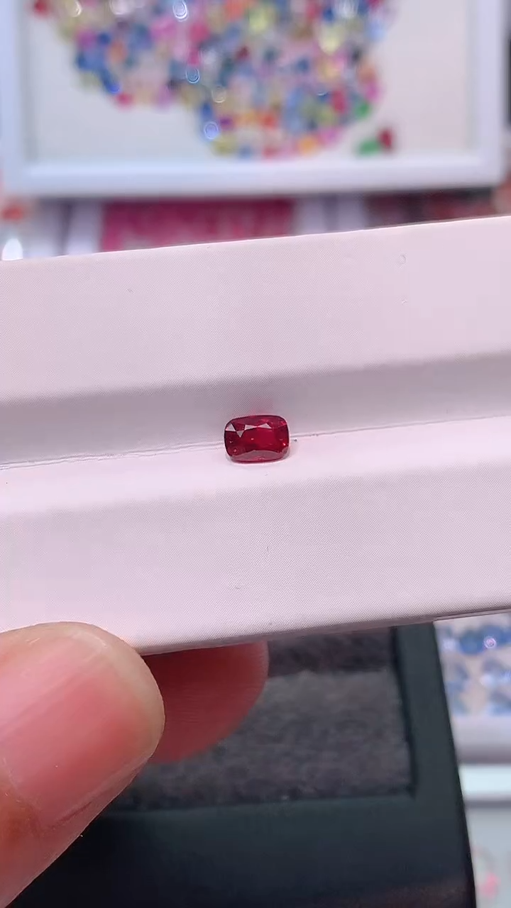 【闪购商品】尖晶石裸石未镶嵌红绝0.73