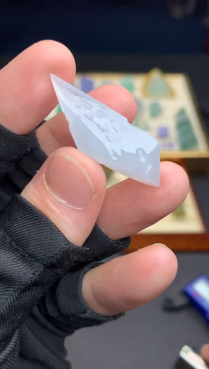 定制翡翠未镶嵌            